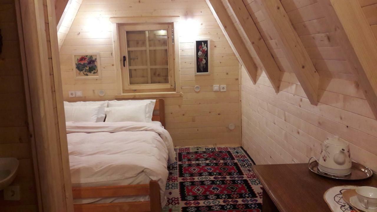 Karadzic Otel Žabljak Oda fotoğraf